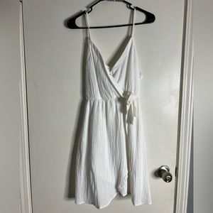 Very cute White sun dress